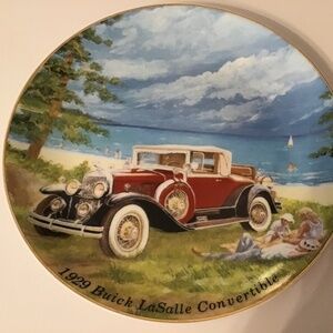 2 collectable edition plates